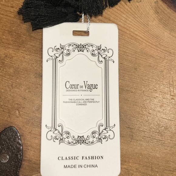 Woman’s Coeur DE Vague Large Floral Print Tassle Scarf - Picture 8 of 9